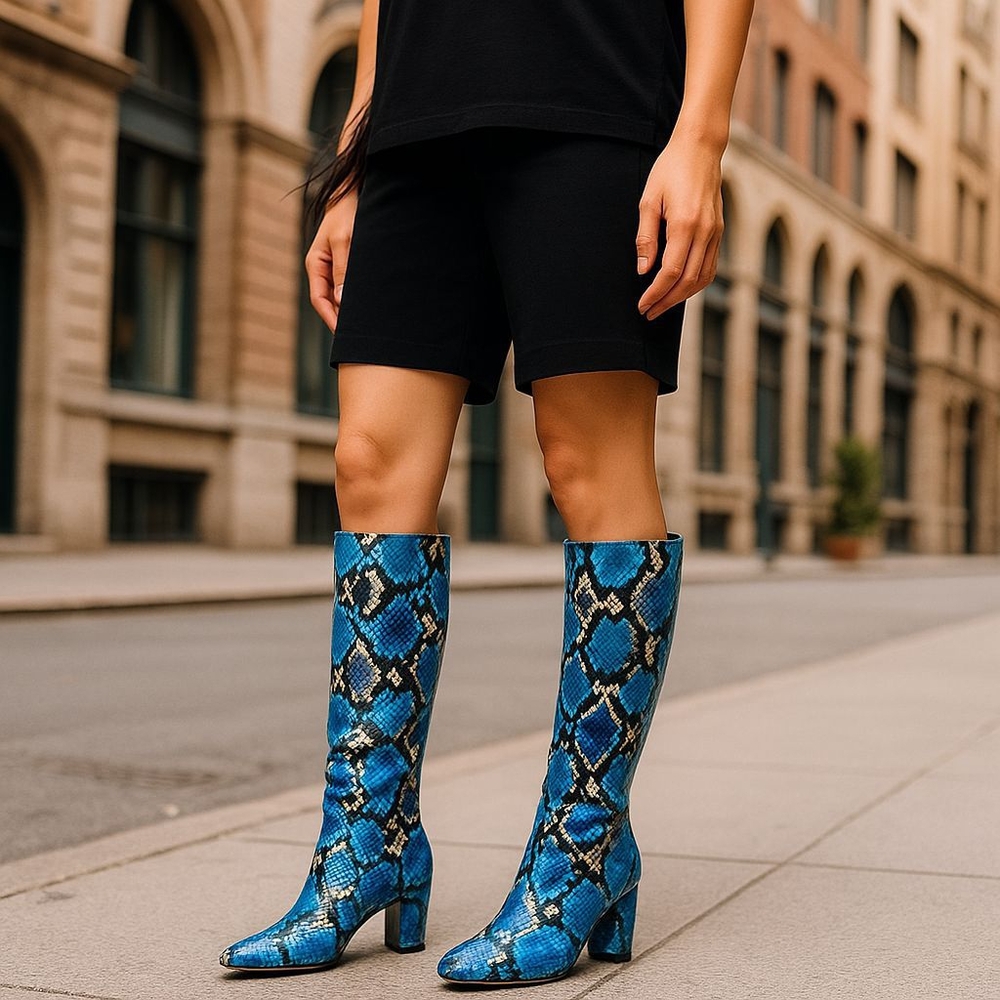 BOOTS UNBRANDED NEW WOMAN